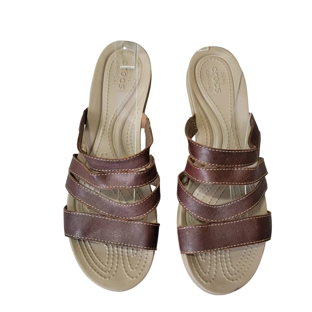 CROCS leigh ann