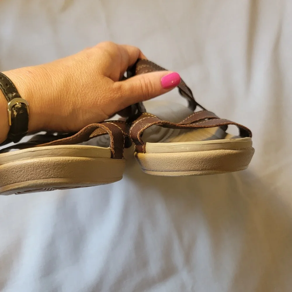 CROCS leigh ann