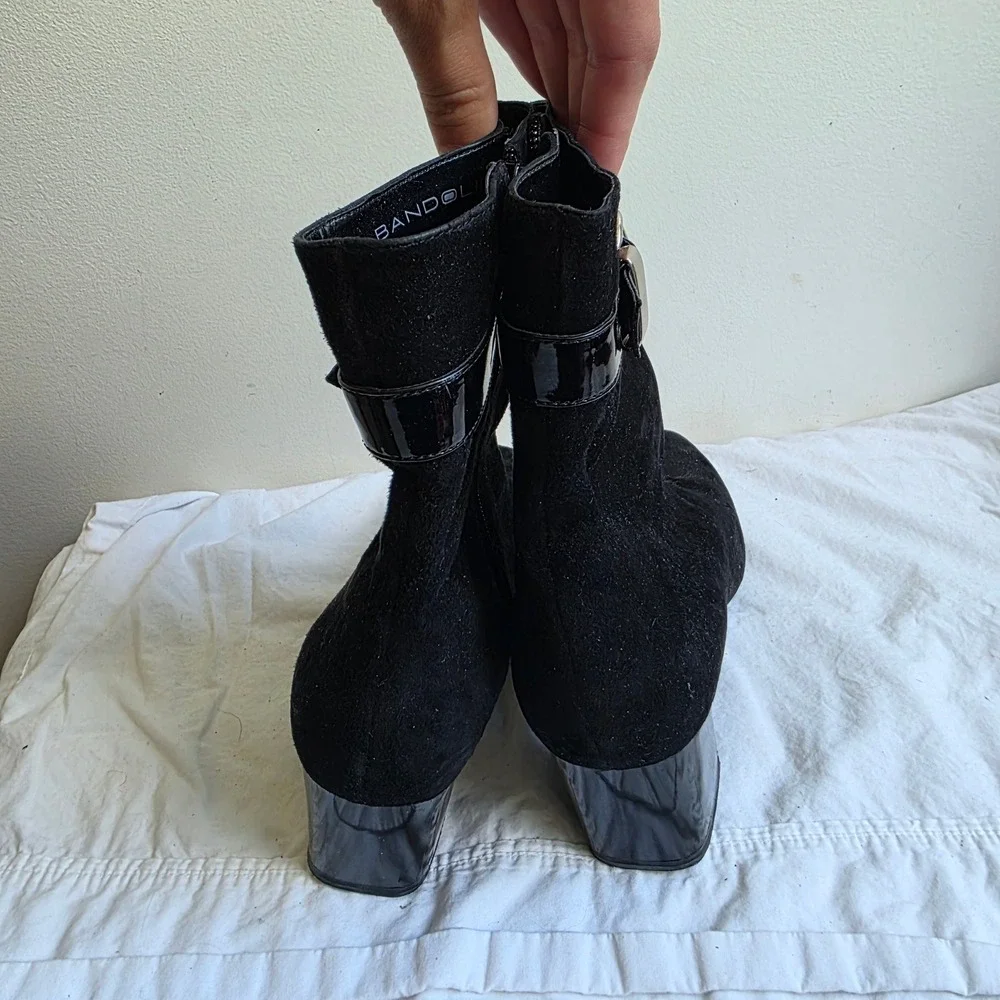 Bandolino ankle silver