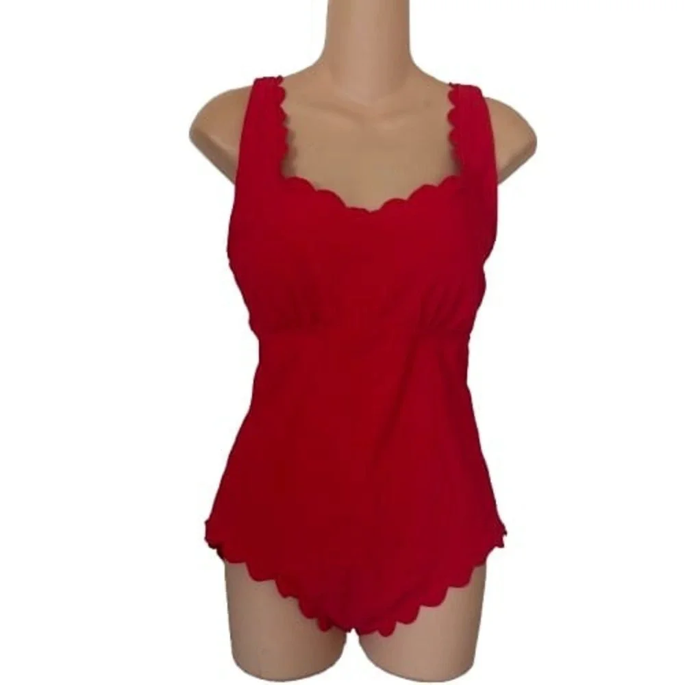 Charmo Womens Scalloped Ribbed One Piece Swimsuit NWT‎ Sz Medium Red