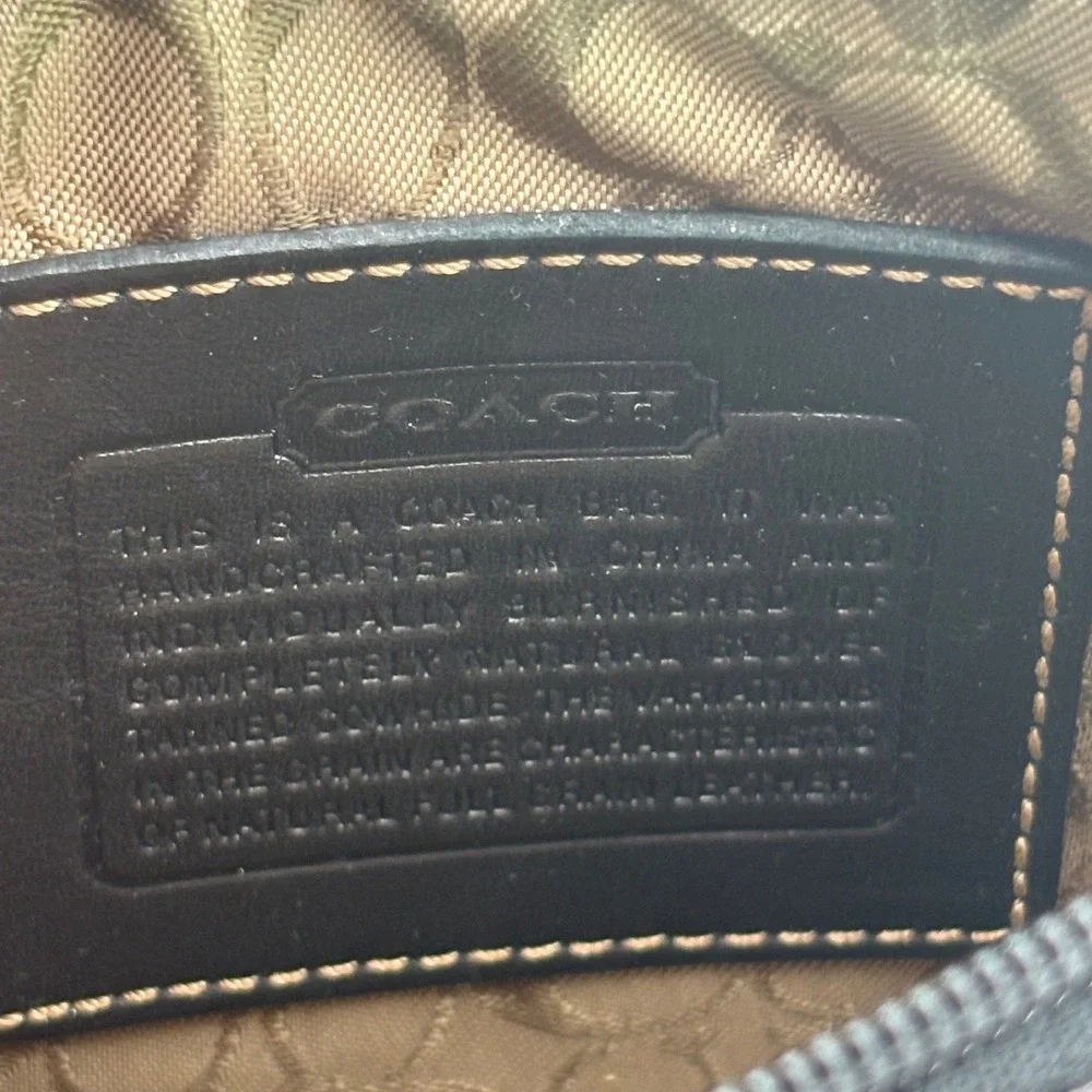Coach wristlet classic iconic