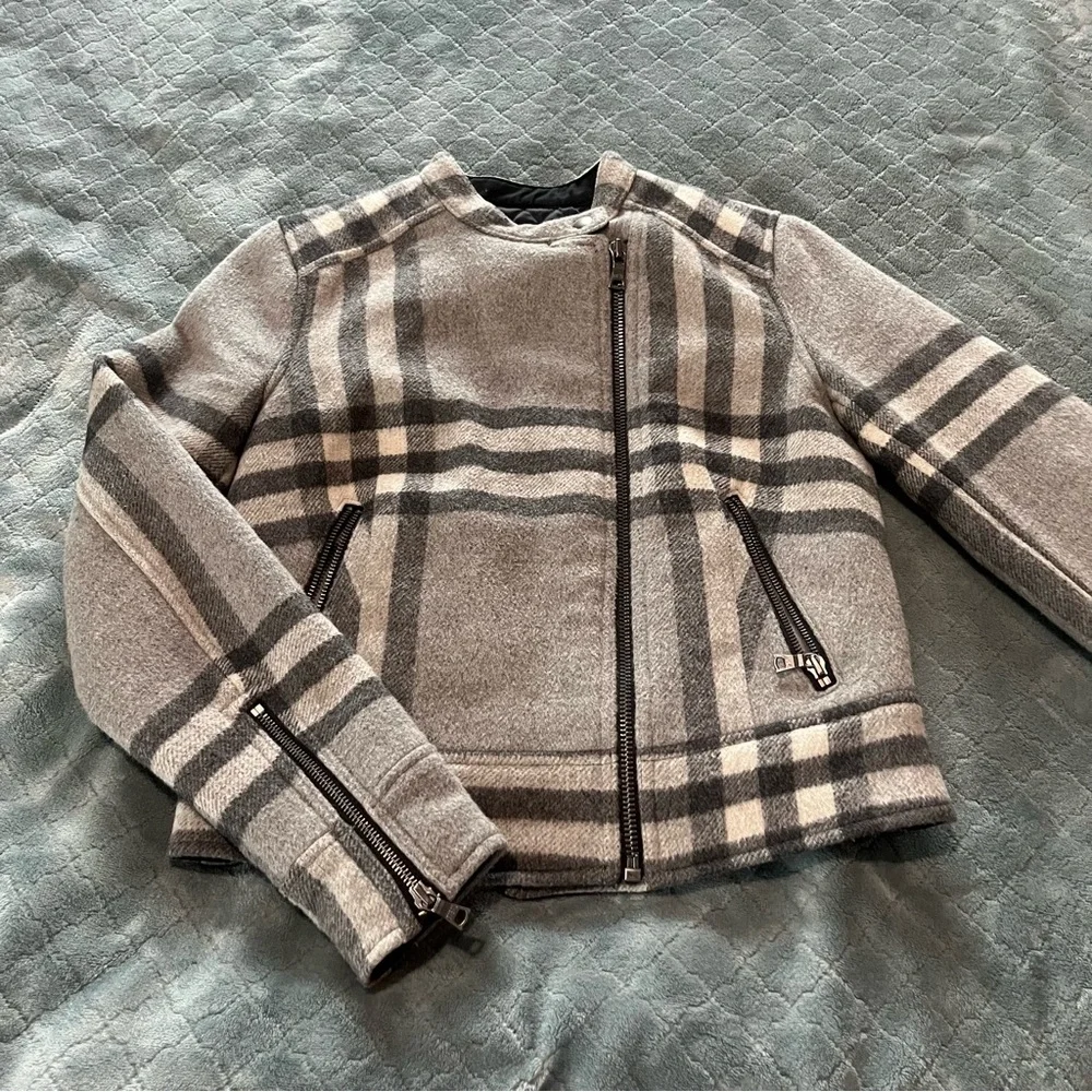 GAP‎ Gray and Black plaid Puffer wool Coat