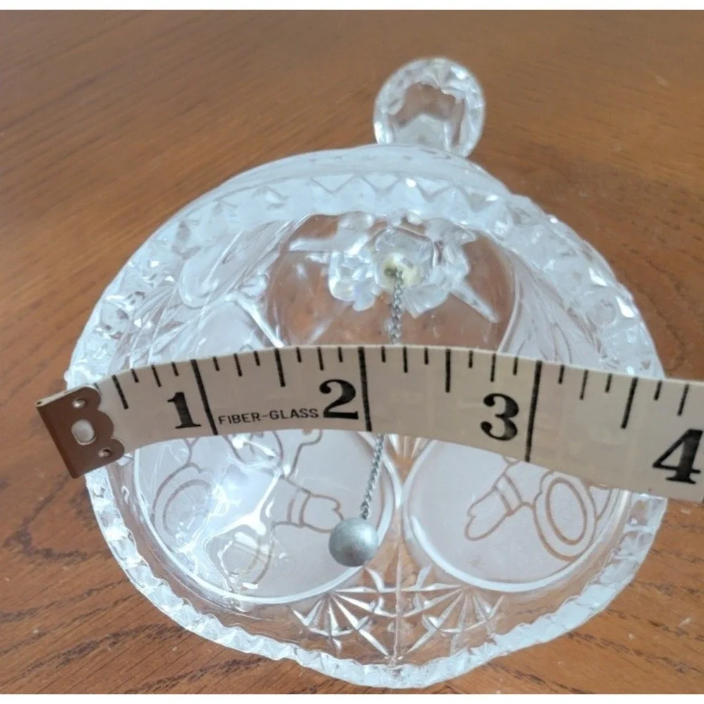 Unbranded crystal glass