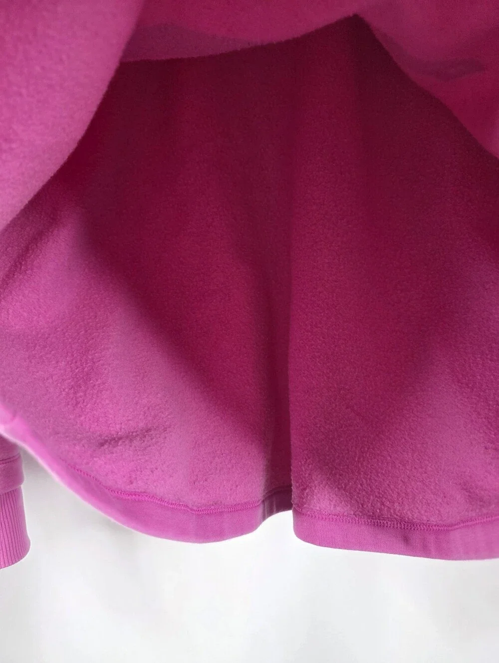 Under Armour Hoodie Women Medium Pink Loose Fit Pullover Sweatshirt Sweater Cozy