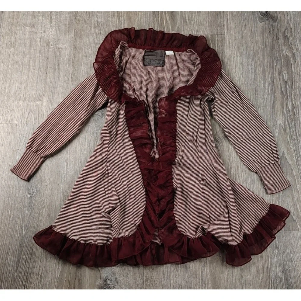 GUINEVERE XS‎ Anthropologie Cardigan Knit Top Ruffle Edge Burgundy Stripe Hook