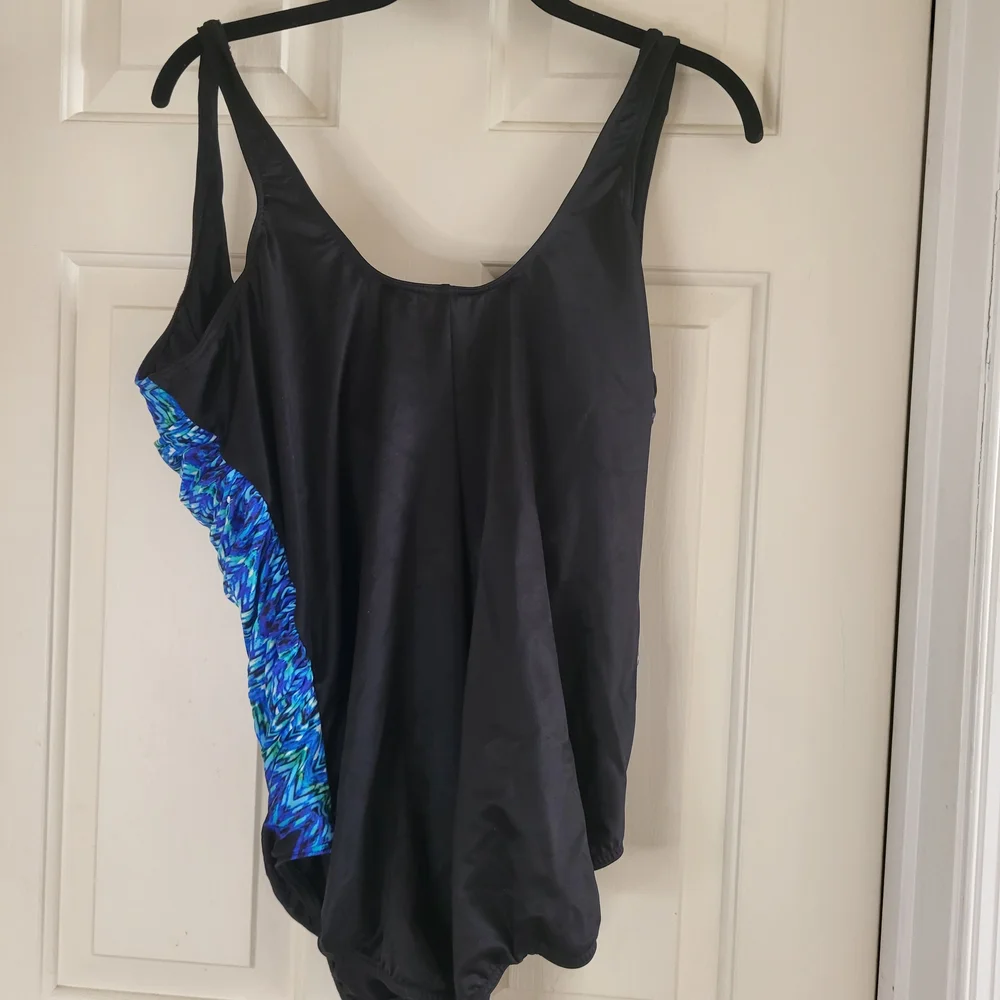 Miraclesuit elegant black