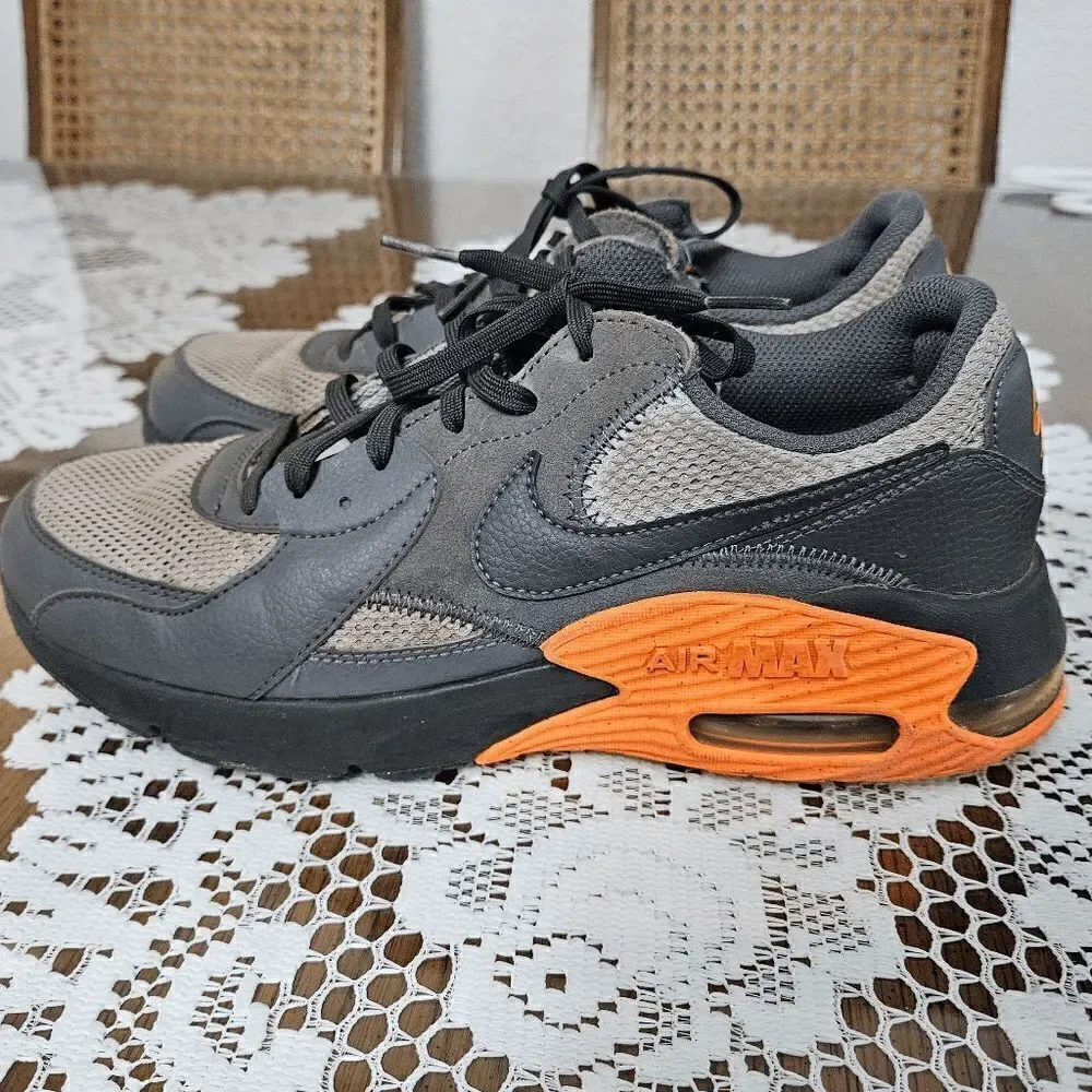 Nike great preloved