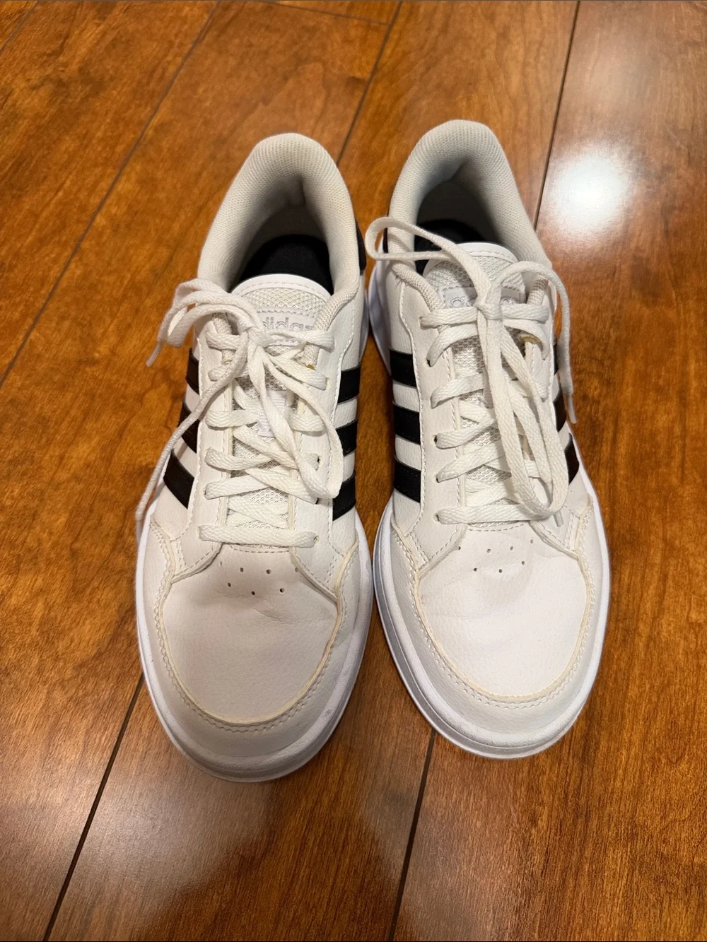 adidas low top
