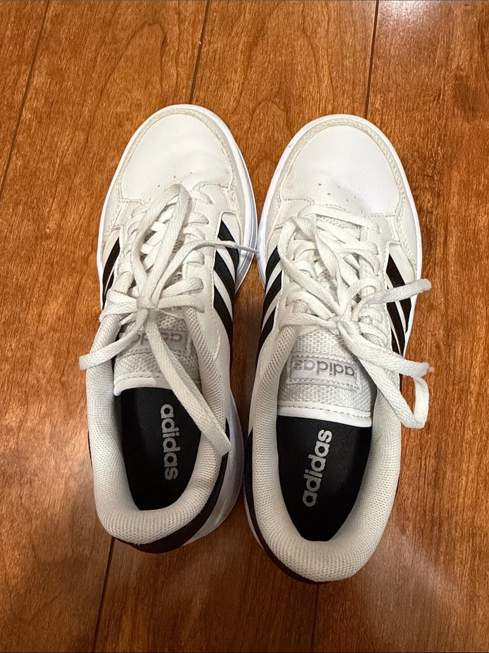 adidas low top