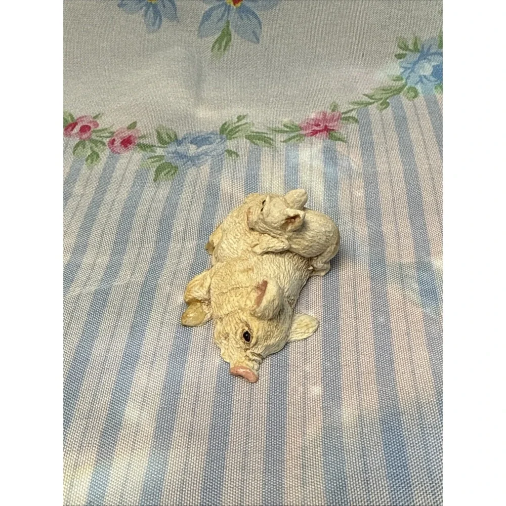 N/A adorable miniature