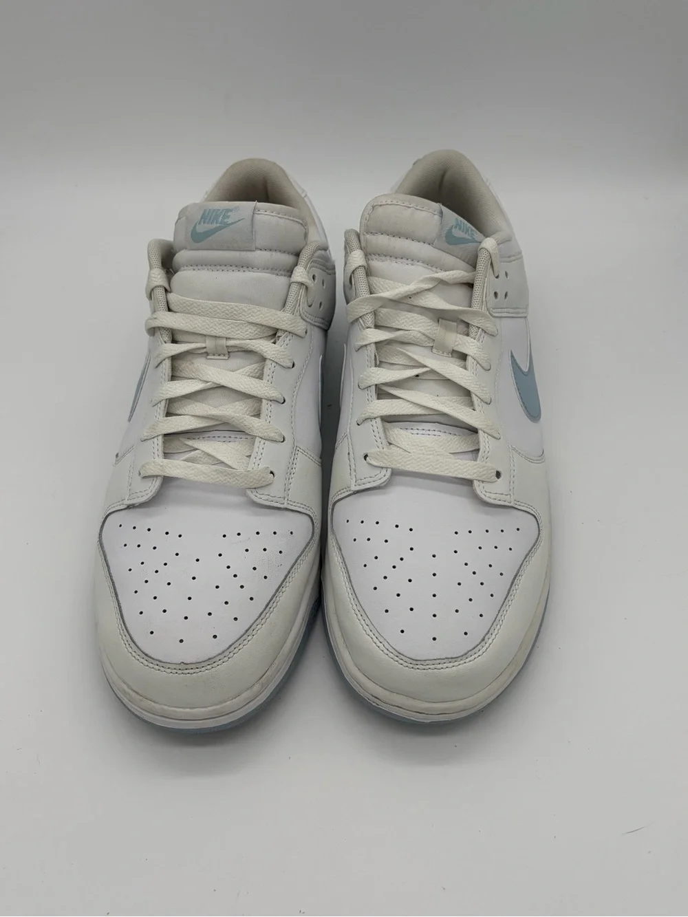 Nike clean low