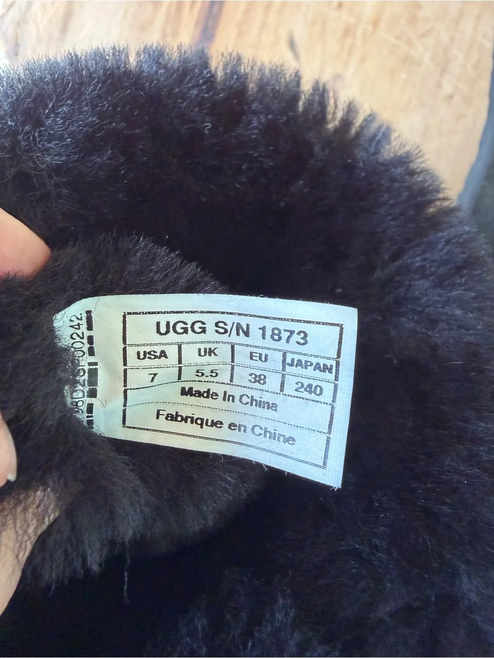 UGG bailey button