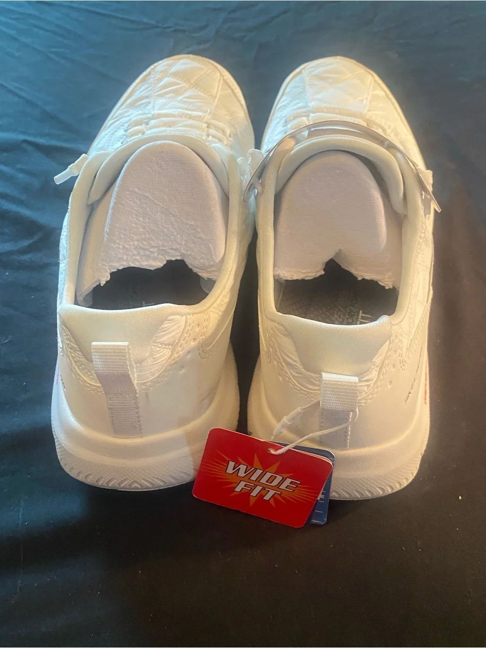 N/A skechers men’s