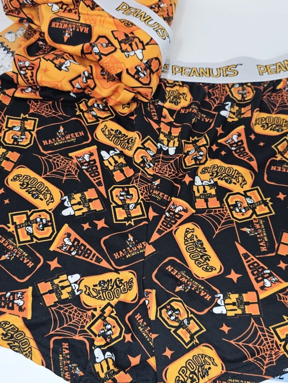 Peanuts pair 15