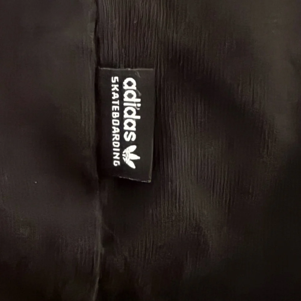 adidas men trefoil