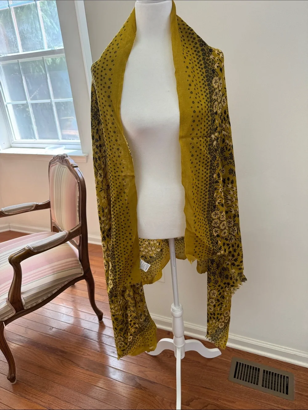 Banana Republic lightweight patterned