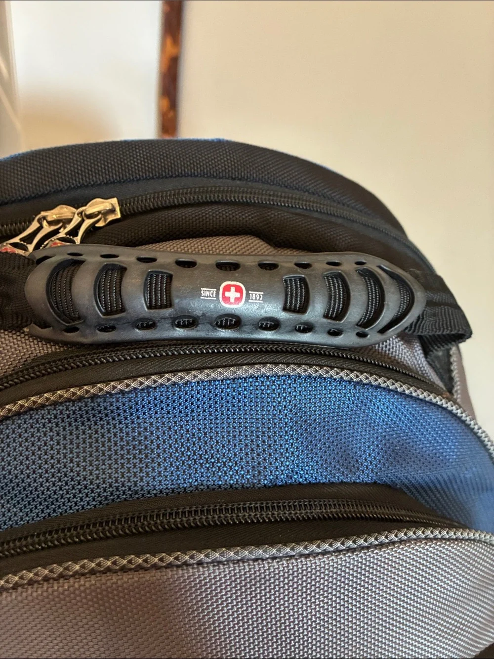 SwissGear very clean