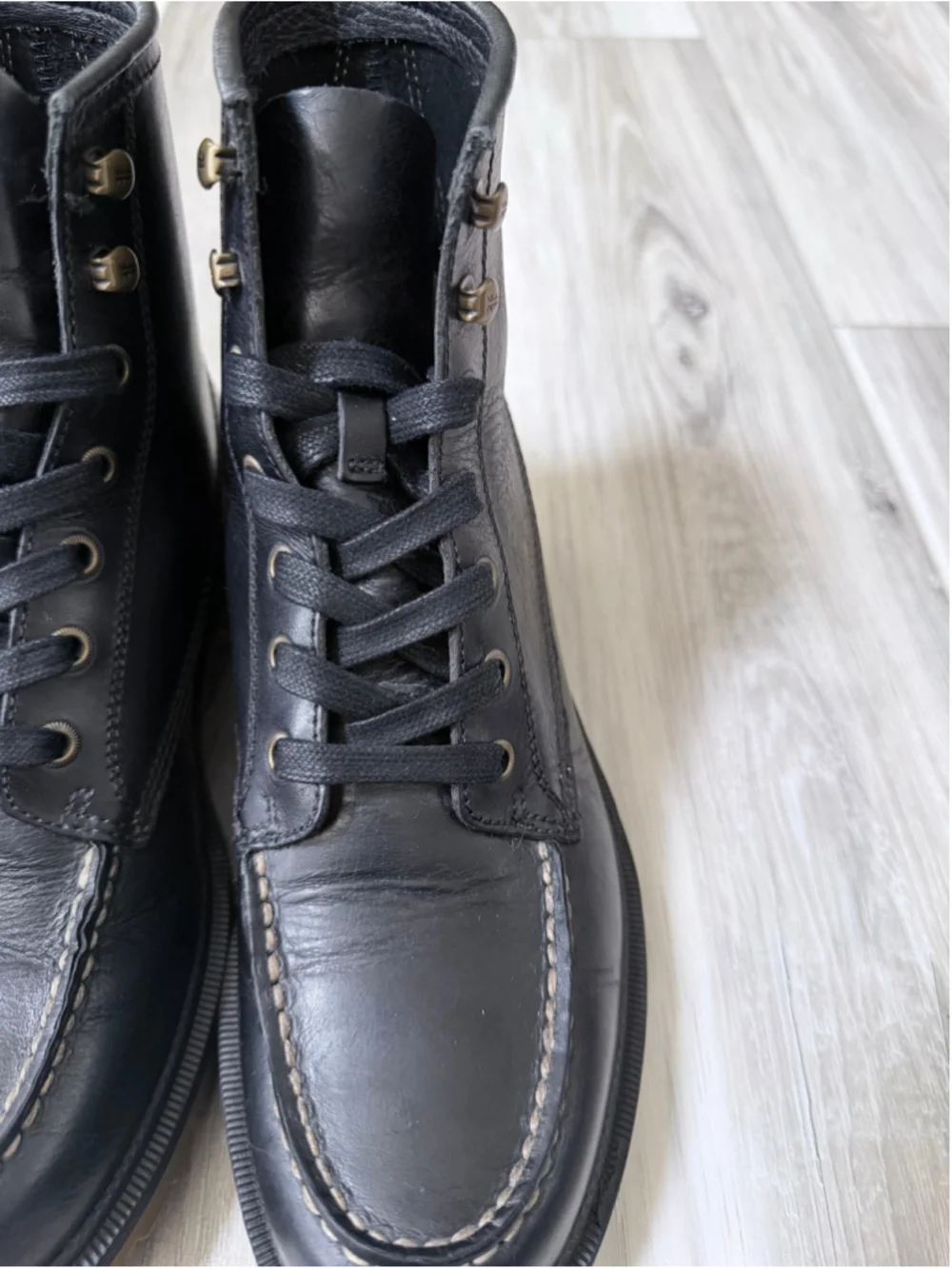 Frye men’s black