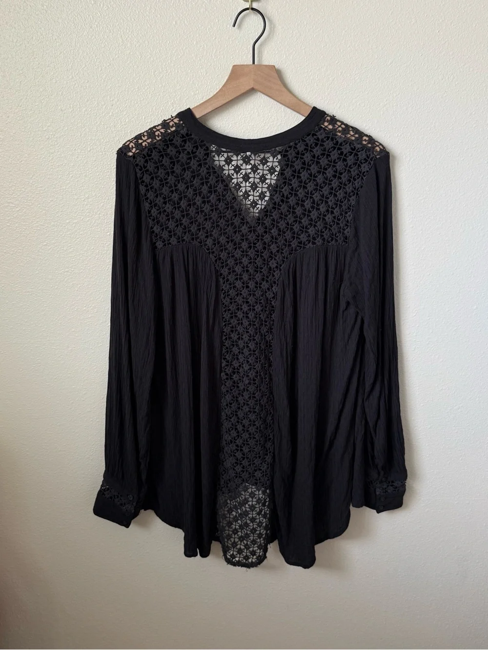 Free People flowy button