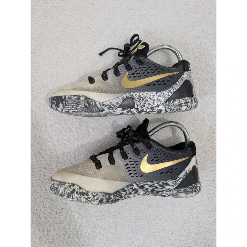 Nike kobe em