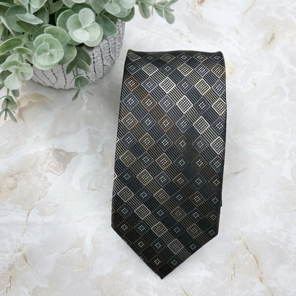 NWOT Pronto Uomo Silk Tie Triangle‎ Blue Brown X-Long 3 1/2