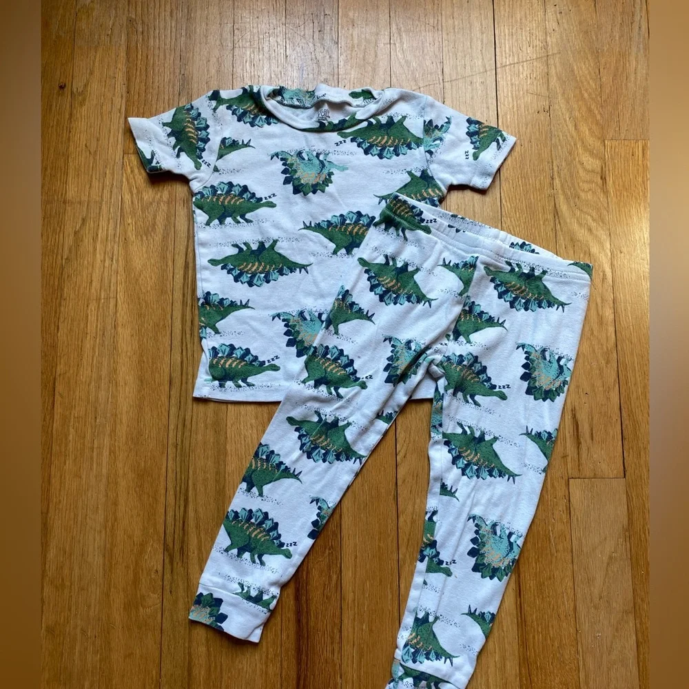 Carters bundle includes