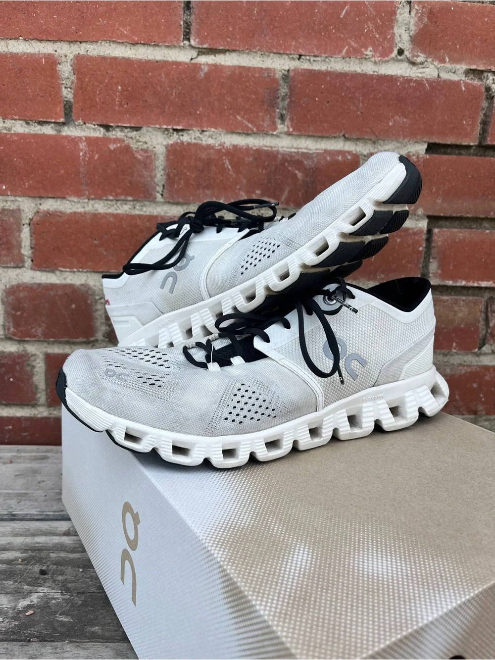 On Cloud X Running Men's White and Black Athletic Running Shoes