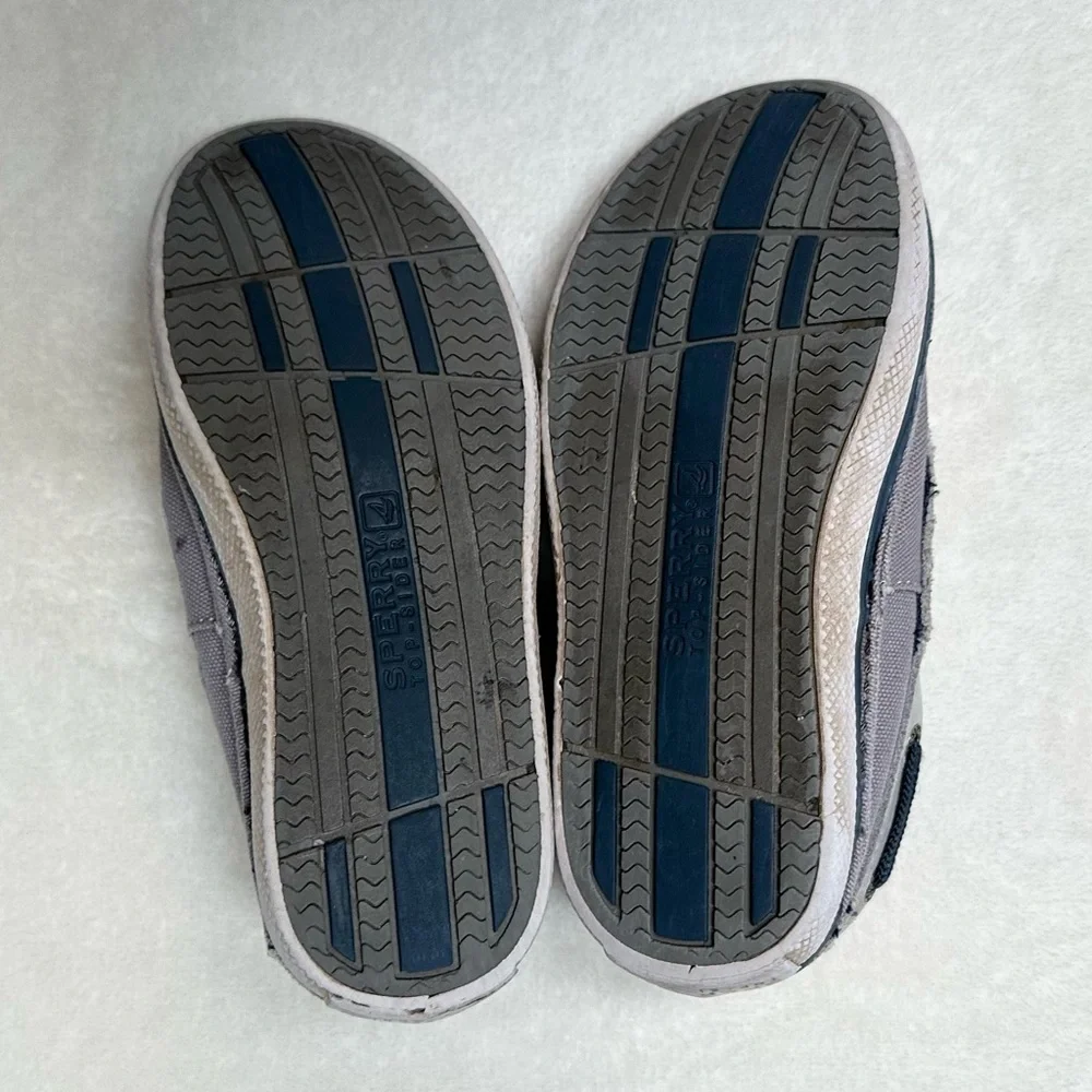 Sperry classic slip