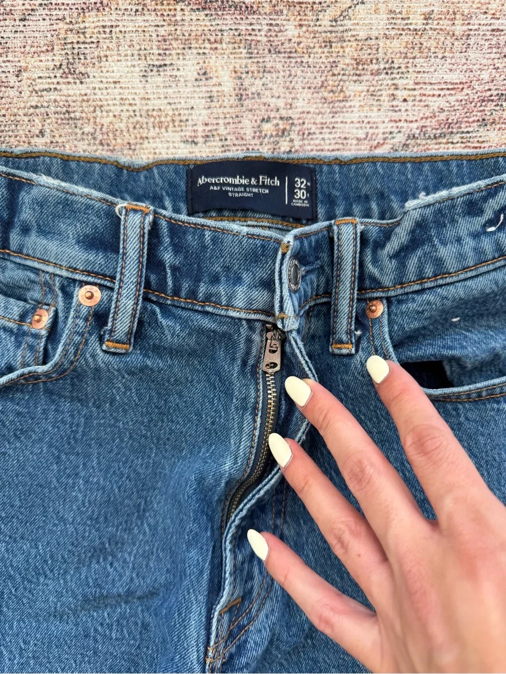 Abercrombie & Fitch excellent lightly