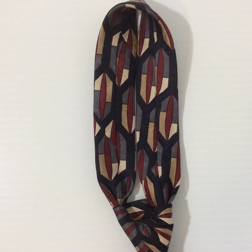 Louis Feraud mens neck