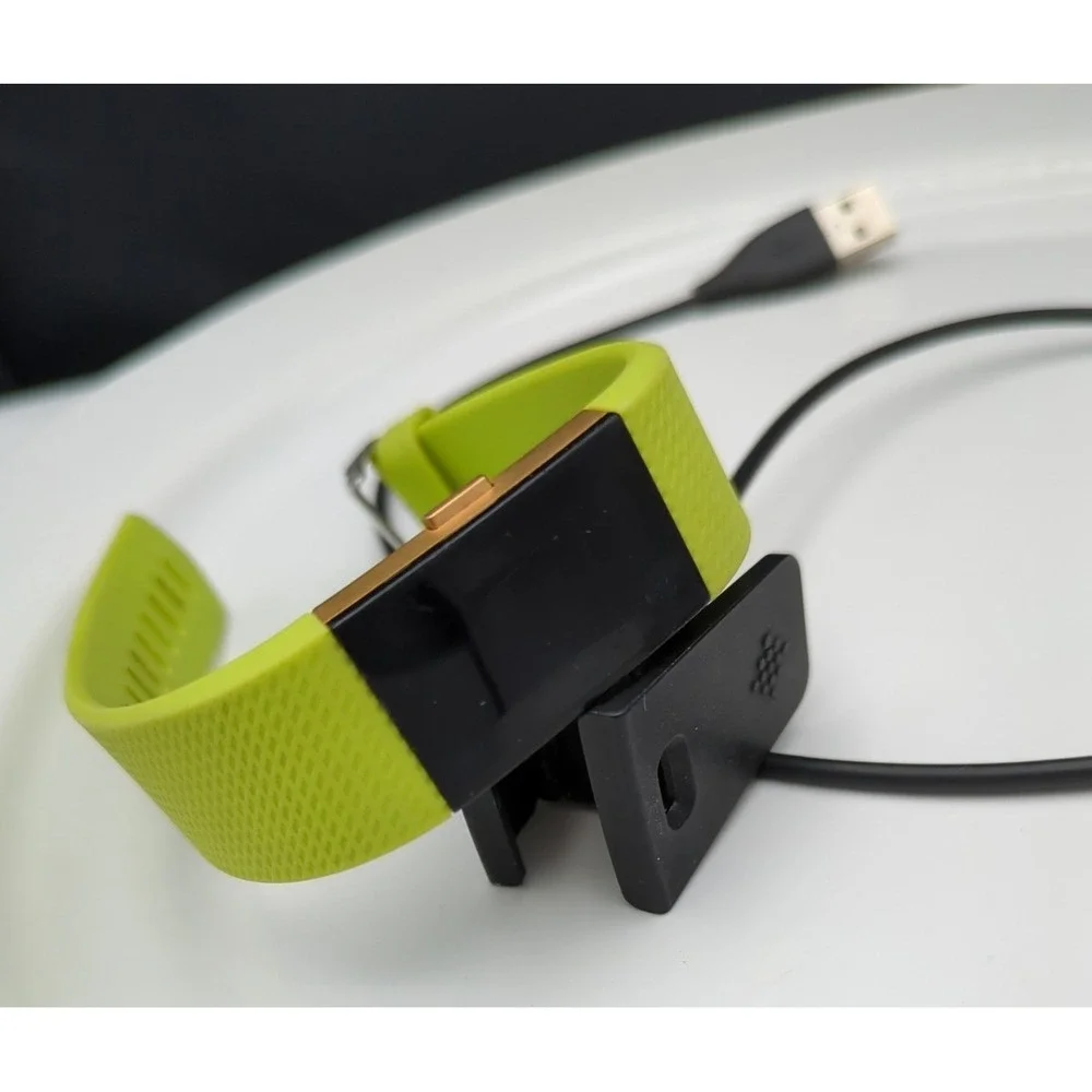 fitbit trackers chargers