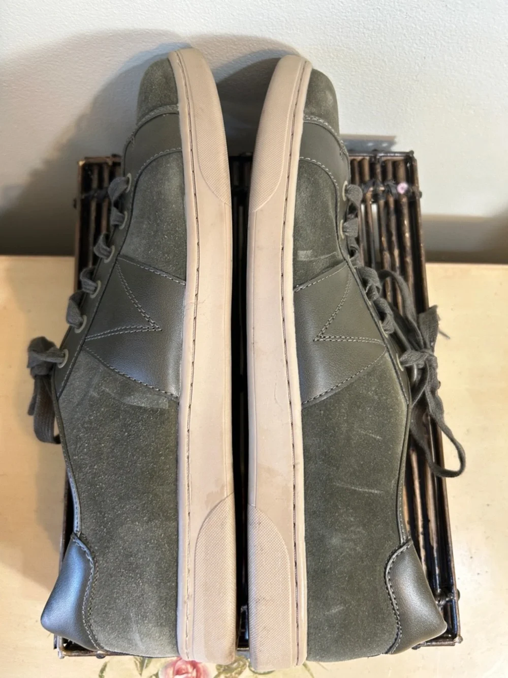 Vionic Olive Green Jerome Suede Low-Top Suede Sneakers