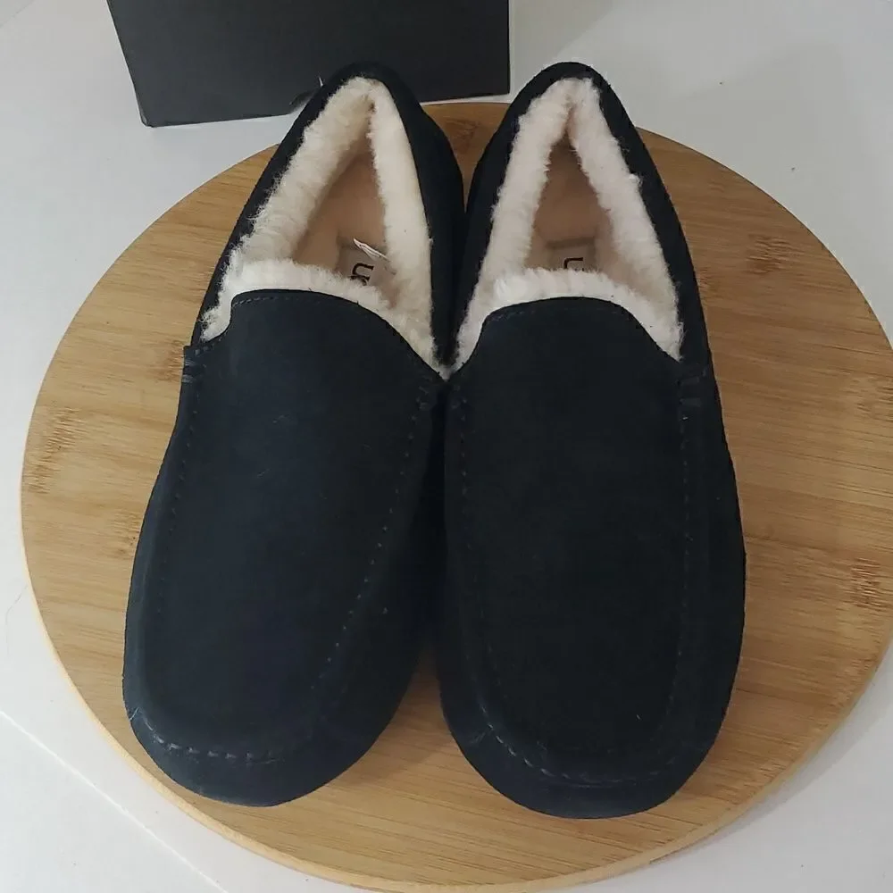 UGG ascot slipper