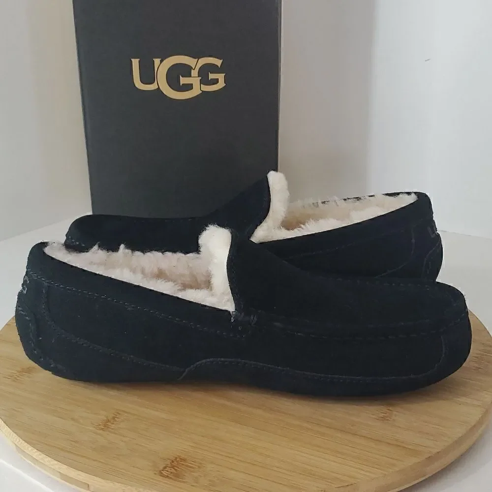 UGG ascot slipper