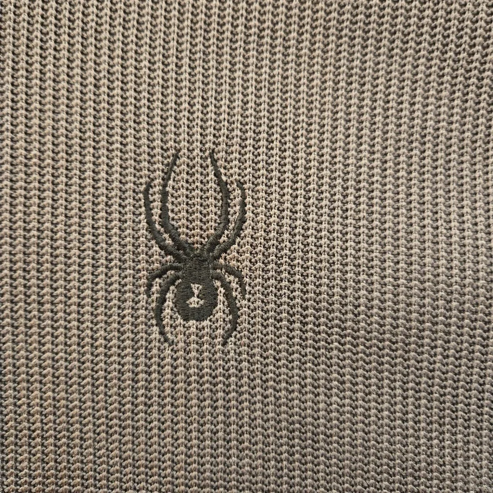Spyder zip stand