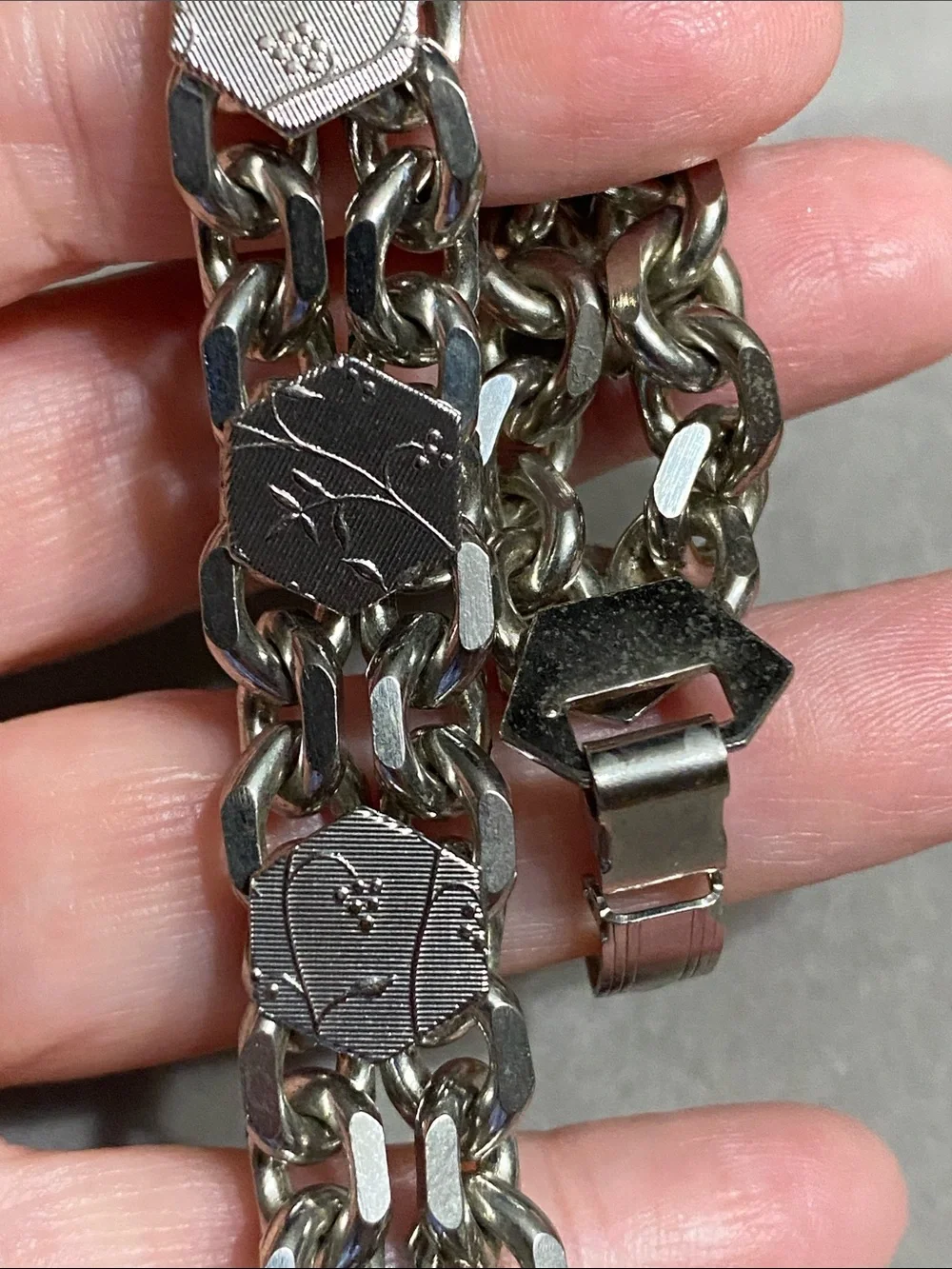 N/A classic silver