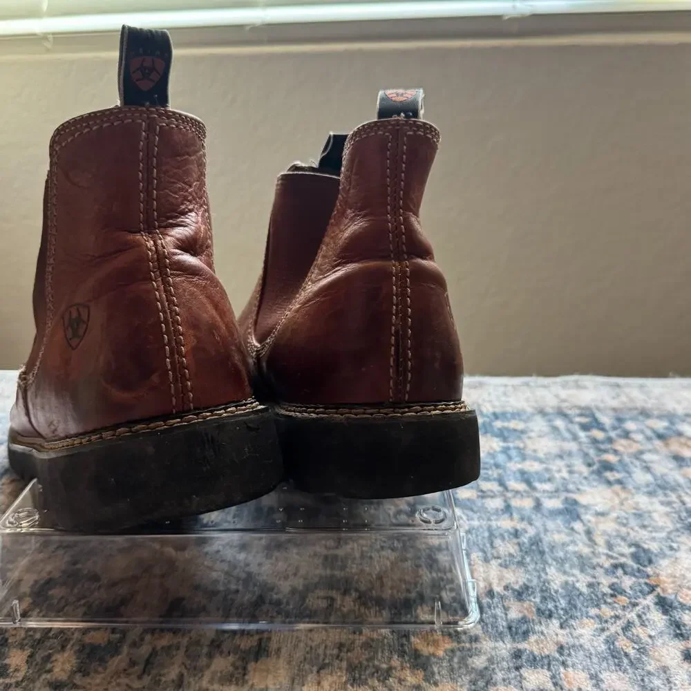 Ariat men spot
