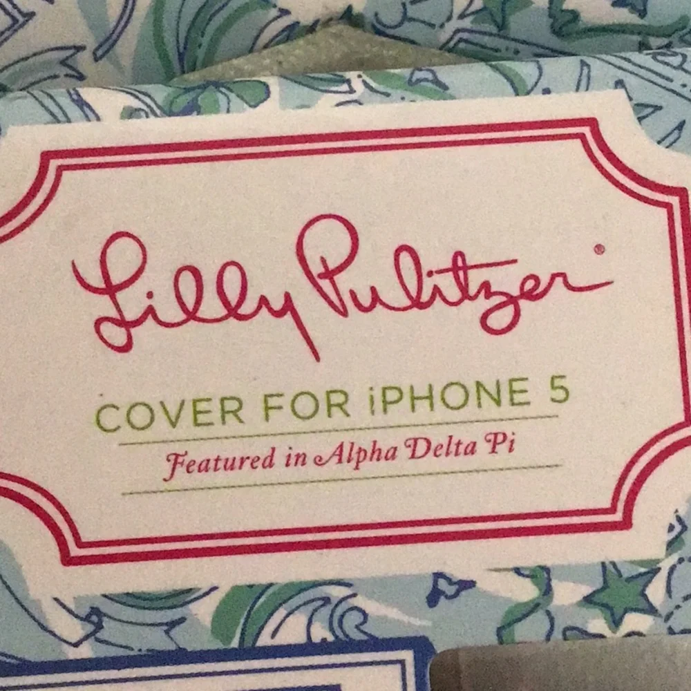 Lilly Pulitzer lion free sorority