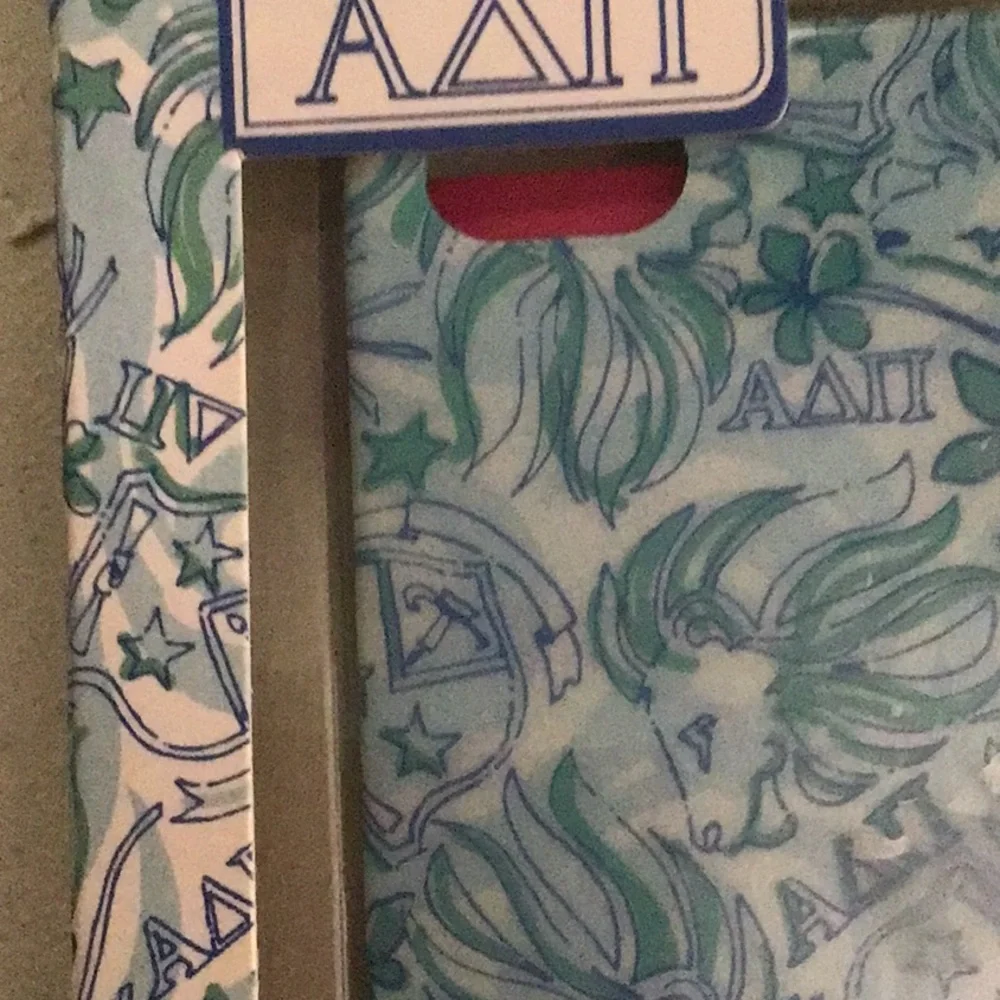Lilly Pulitzer iphone ocean blue