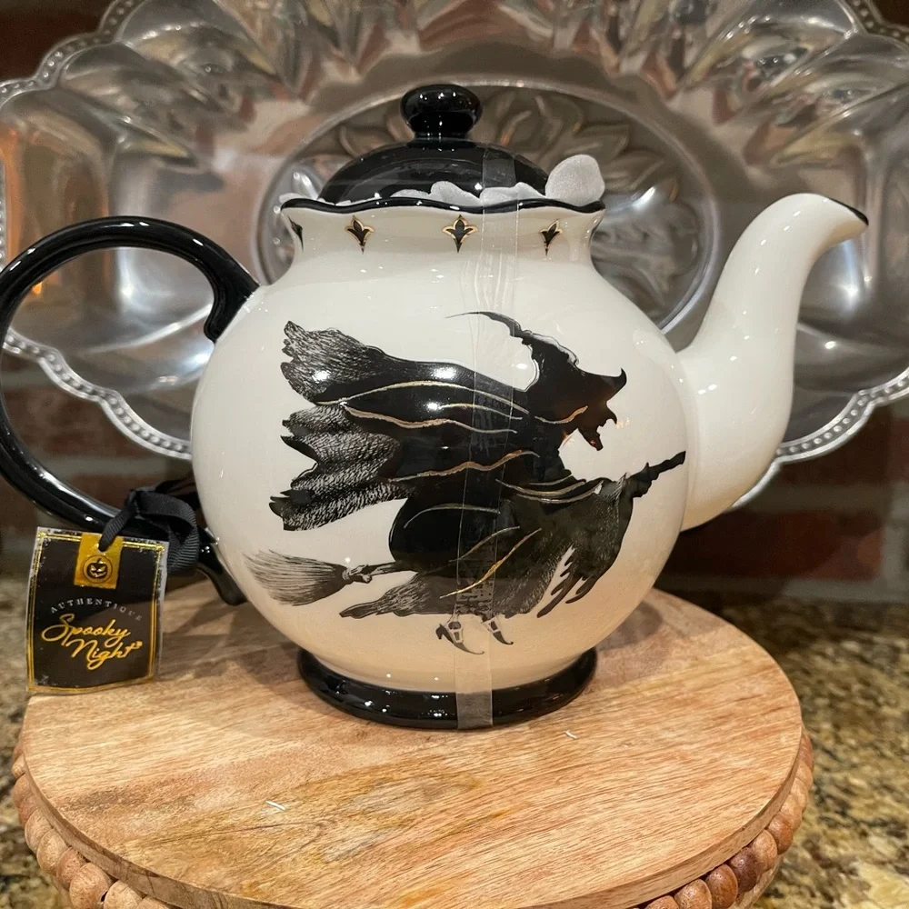 Potter’S Studio brand new