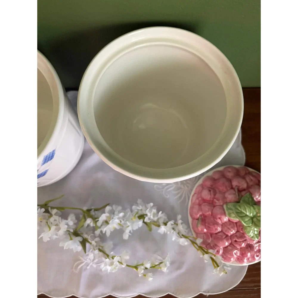 Pfaltzgraff vintage ceramic