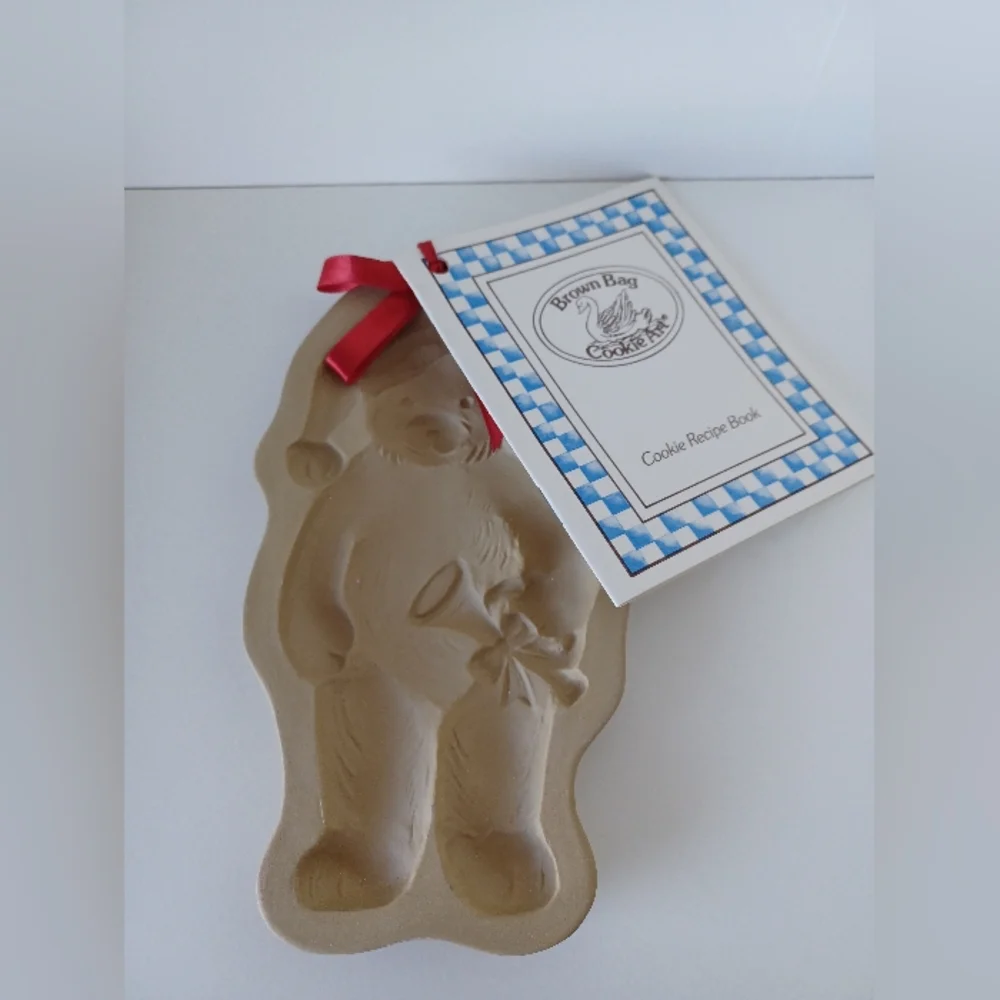 Vintage 1990 Hill Design Brown Bag Cookie Art Teddy Bear‎ Cookir Cut-Out