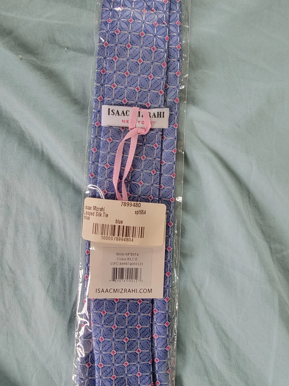 Isaac Mizrahi refined geometric