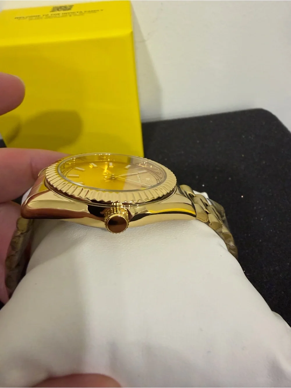 Invicta bold gold