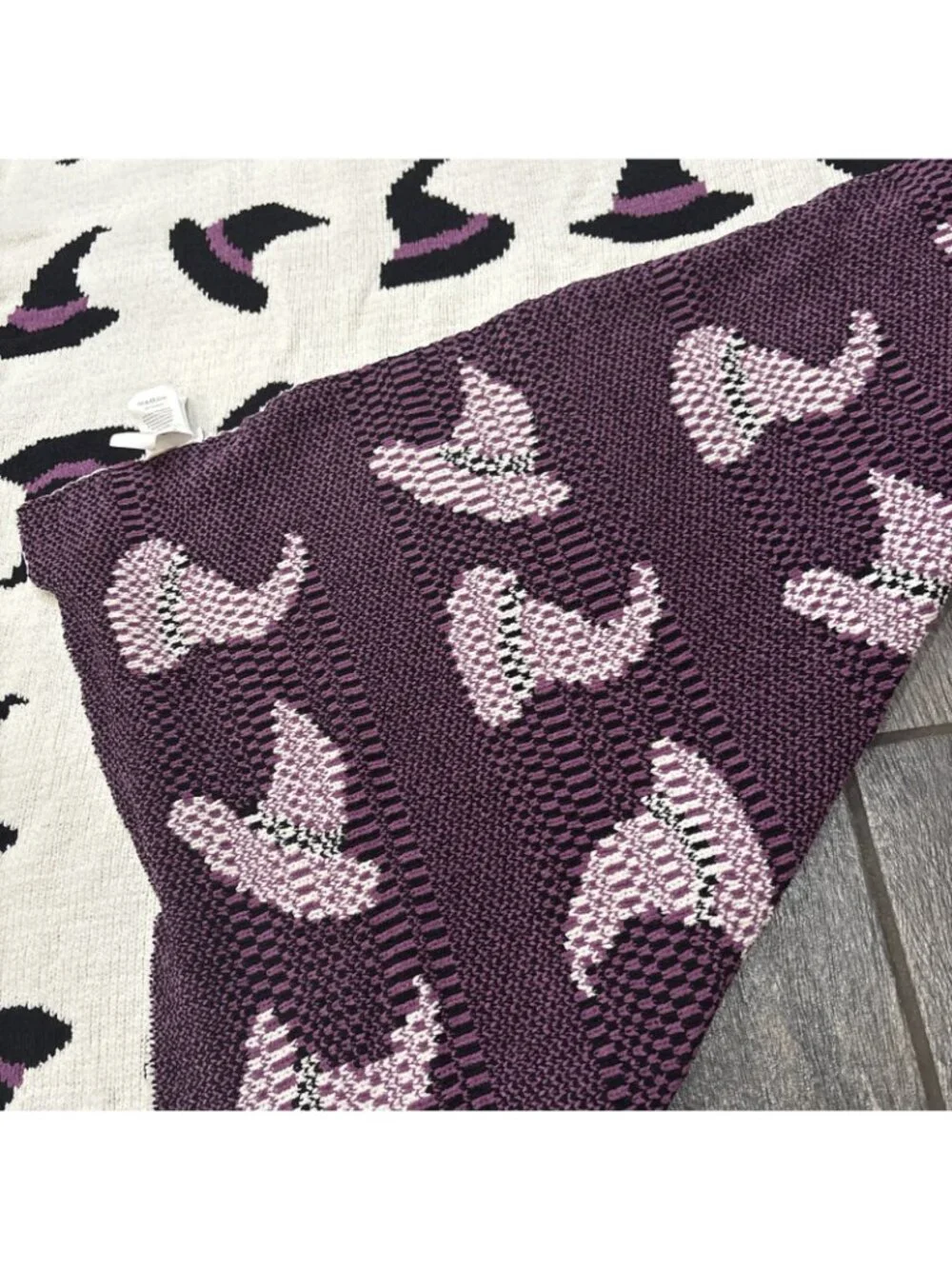 Novogratz Halloween Witch’s Hat Oversized Throw Blanket 50x87” Purple/Black/whit