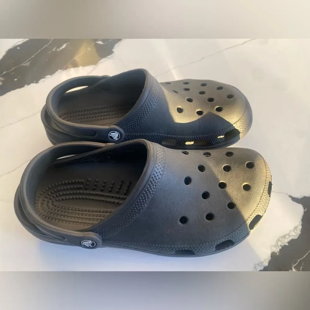 CROCS comfortable gray