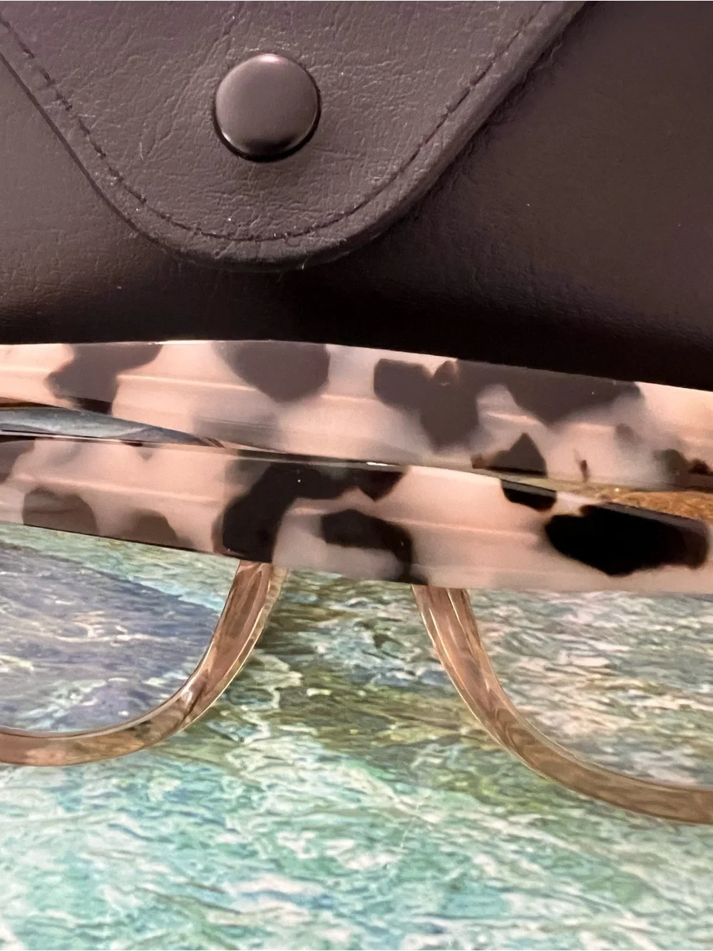 Diff Eyewear elegant round