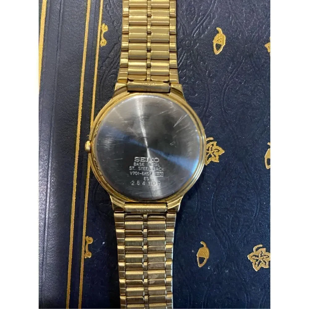 Seiko identification v701