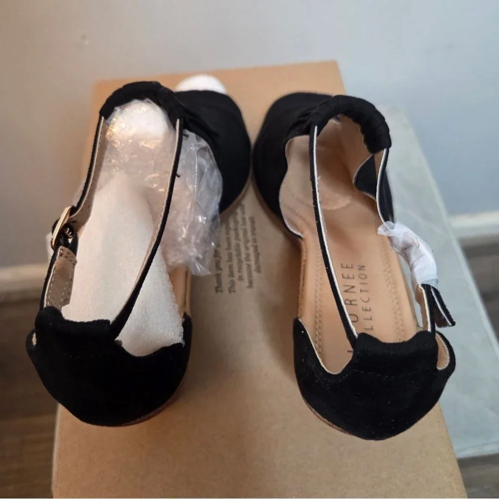 Journee Collection step out