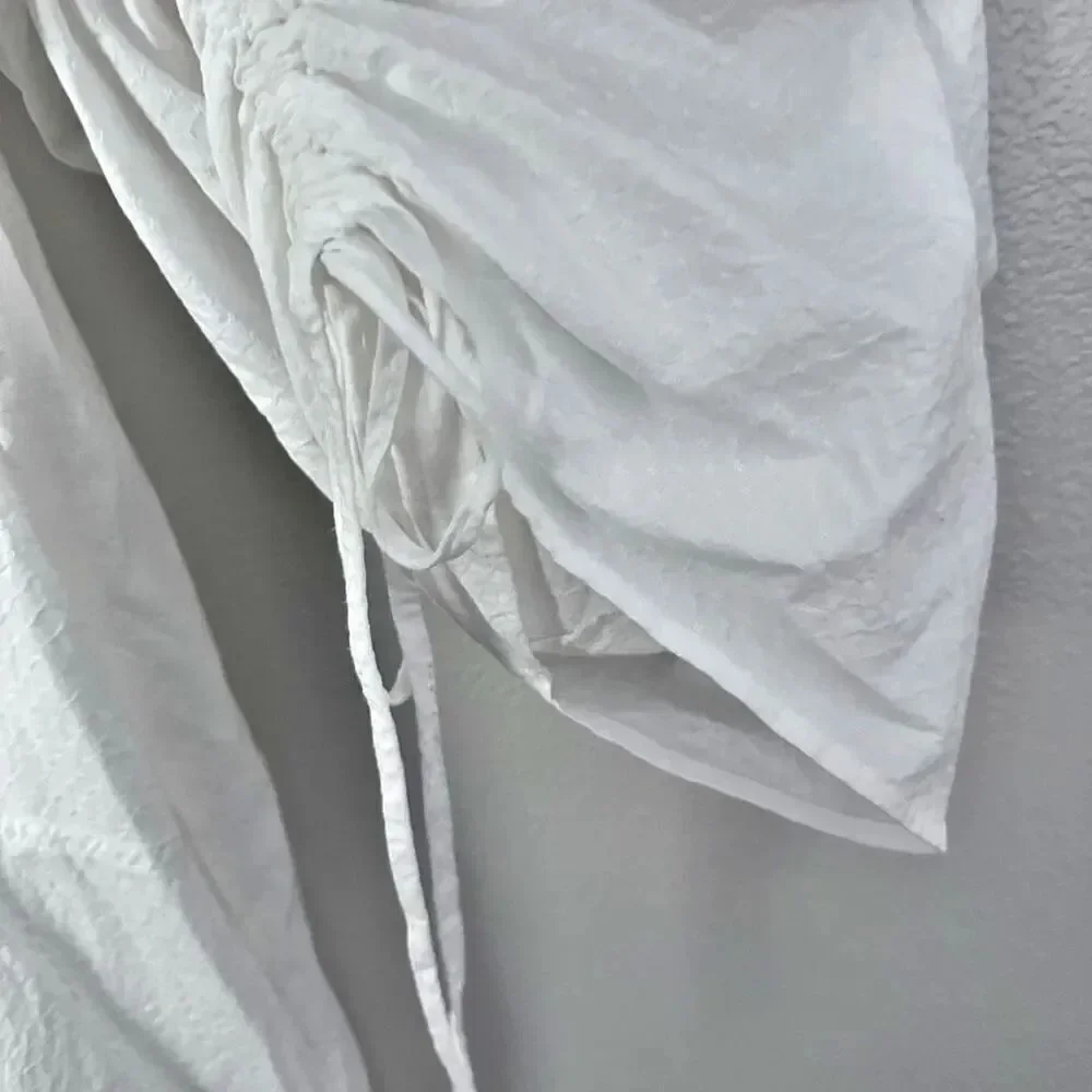 Free People can white
